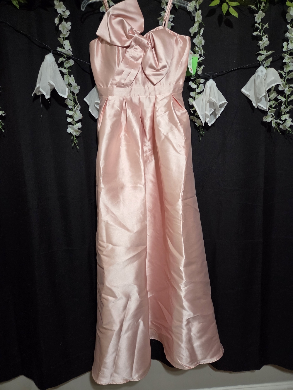 Red Dress Boutique Pink Satin Bow-Front Formal Gown